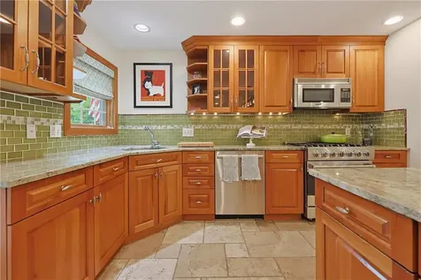 25 Tryon Avenue East Providence RI 02916