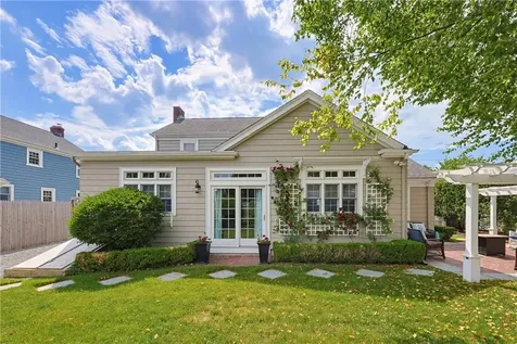 25 Tryon Avenue East Providence RI 02916