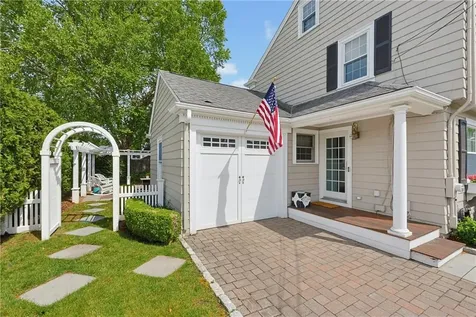 25 Tryon Avenue East Providence RI 02916