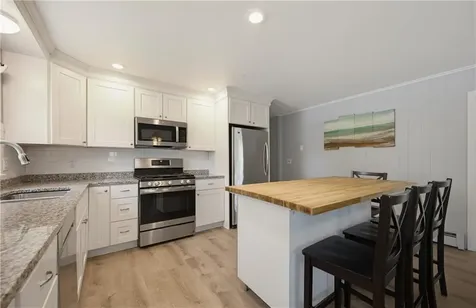 34 Foxhill Avenue Bristol RI 02809