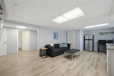 34 Foxhill Avenue Bristol RI 02809