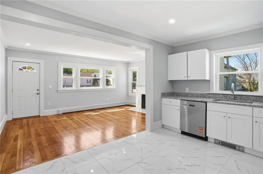 1567 Centerville Road Warwick RI 02886
