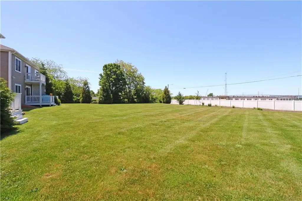 314 Chases Lane Middletown RI 02842