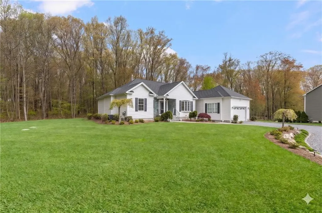 136 Rome Court Cranston RI 02921