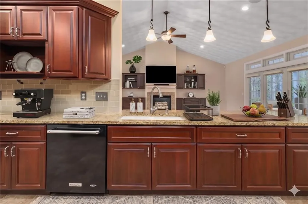 136 Rome Court Cranston RI 02921