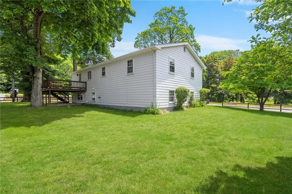 9 Katherine Road Woonsocket RI 02895