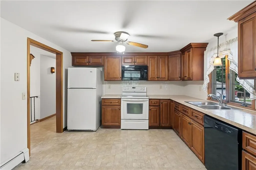 9 Katherine Road Woonsocket RI 02895