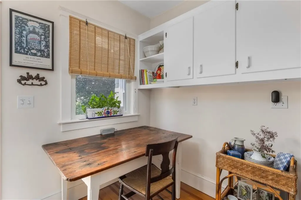 141 Coggeshall Avenue Newport RI 02840