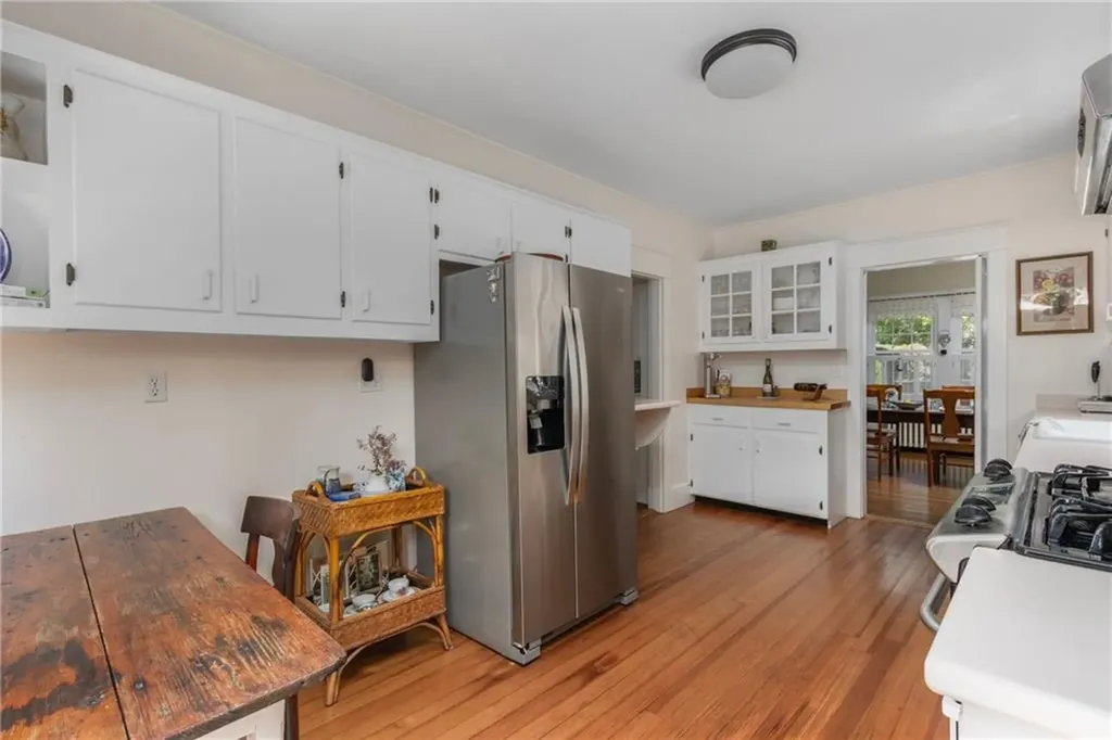 141 Coggeshall Avenue Newport RI 02840