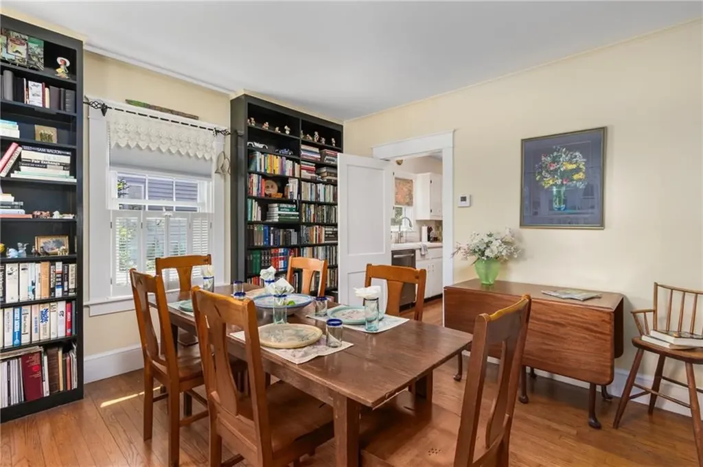 141 Coggeshall Avenue Newport RI 02840