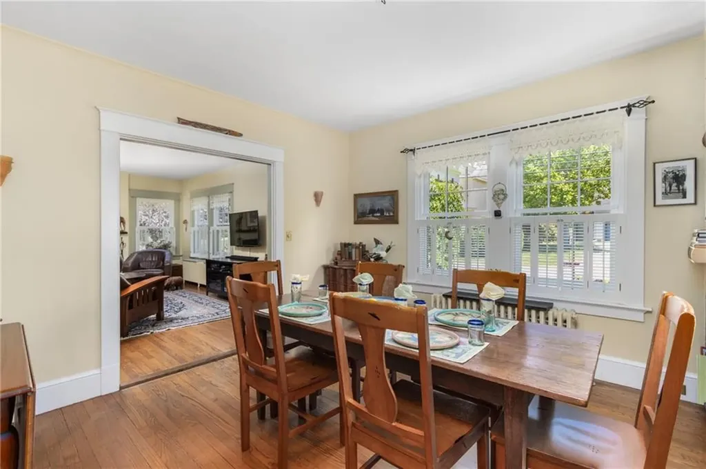 141 Coggeshall Avenue Newport RI 02840