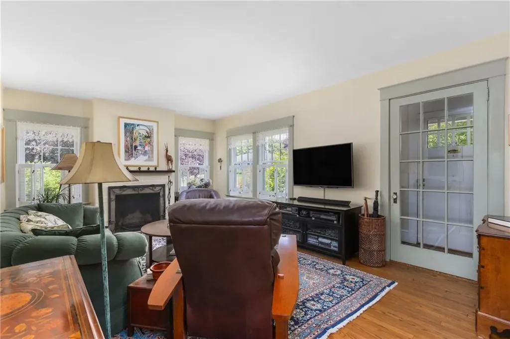 141 Coggeshall Avenue Newport RI 02840