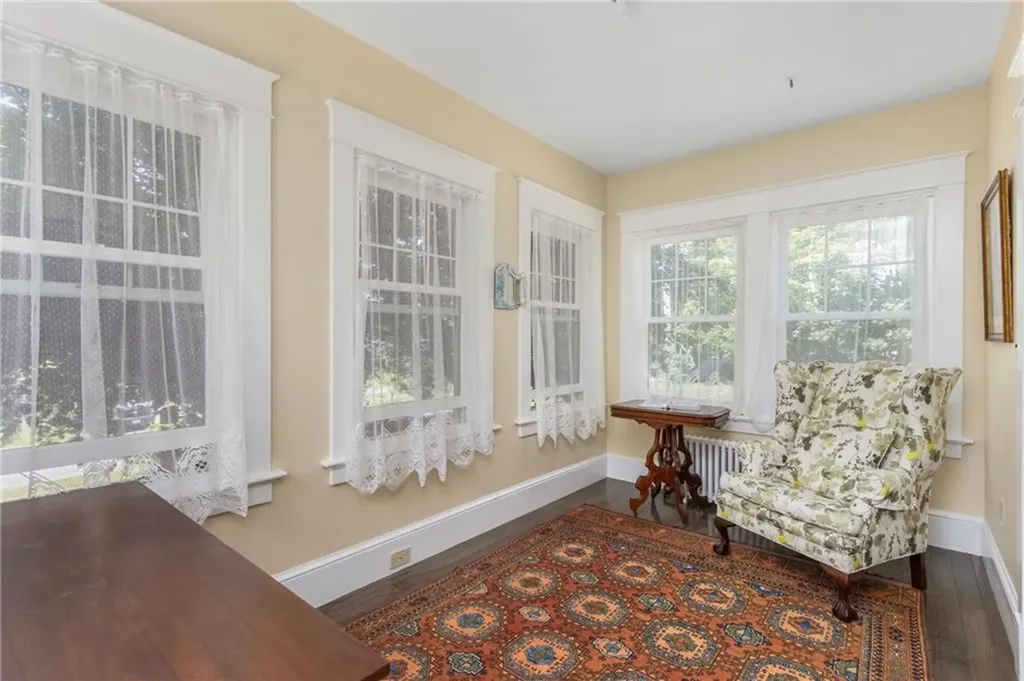 141 Coggeshall Avenue Newport RI 02840