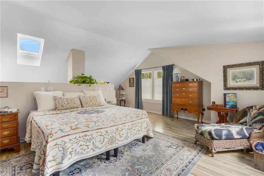 141 Coggeshall Avenue Newport RI 02840