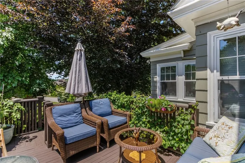 141 Coggeshall Avenue Newport RI 02840
