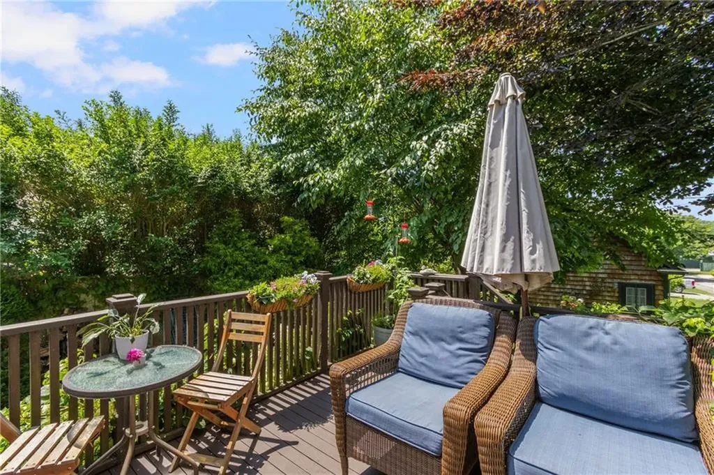 141 Coggeshall Avenue Newport RI 02840