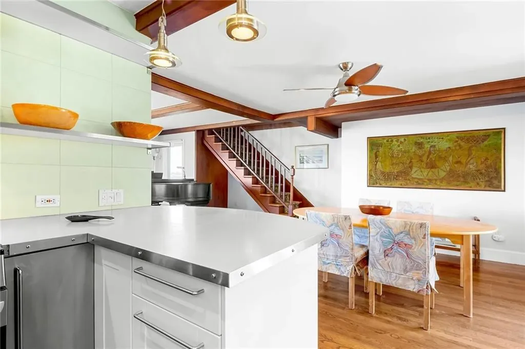 172 Eustis Avenue Newport RI 02840
