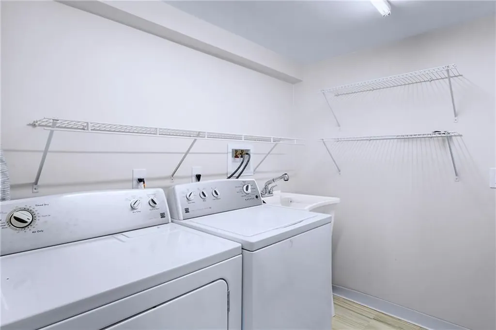 172 Eustis Avenue Newport RI 02840