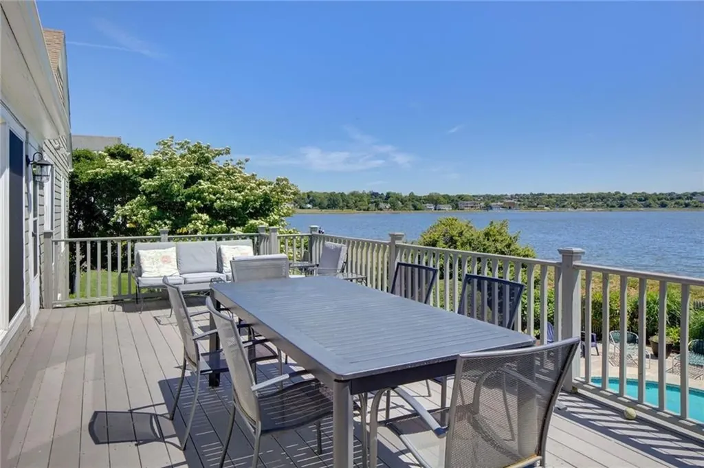 172 Eustis Avenue Newport RI 02840