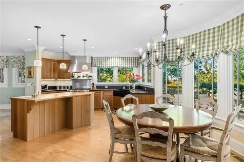 5 Ellsworth Drive Westport MA 02790