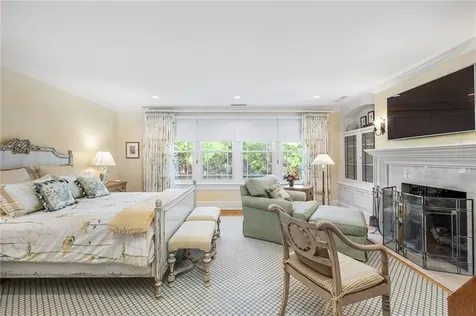 5 Ellsworth Drive Westport MA 02790