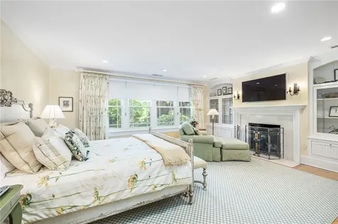 5 Ellsworth Drive Westport MA 02790