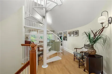 5 Ellsworth Drive Westport MA 02790