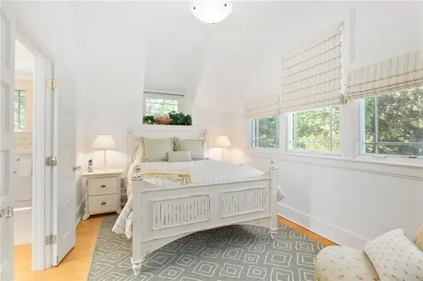 5 Ellsworth Drive Westport MA 02790
