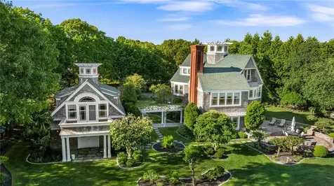 5 Ellsworth Drive Westport MA 02790
