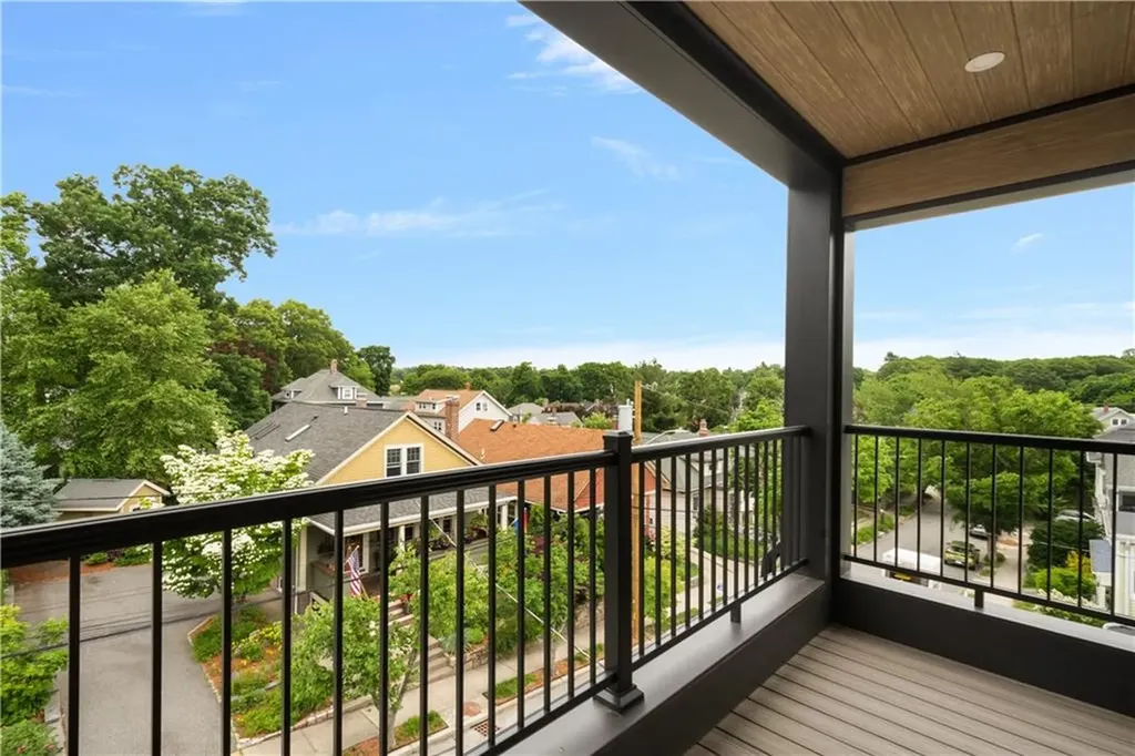 43 12th Street Providence RI 02906