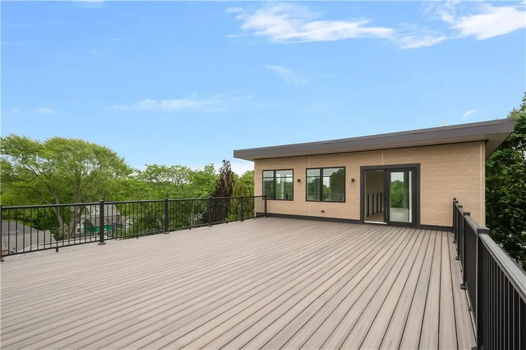 43 12th Street Providence RI 02906