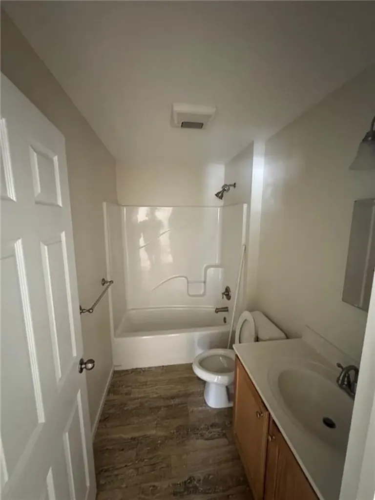 73 South Ferry Road Narragansett RI 02882