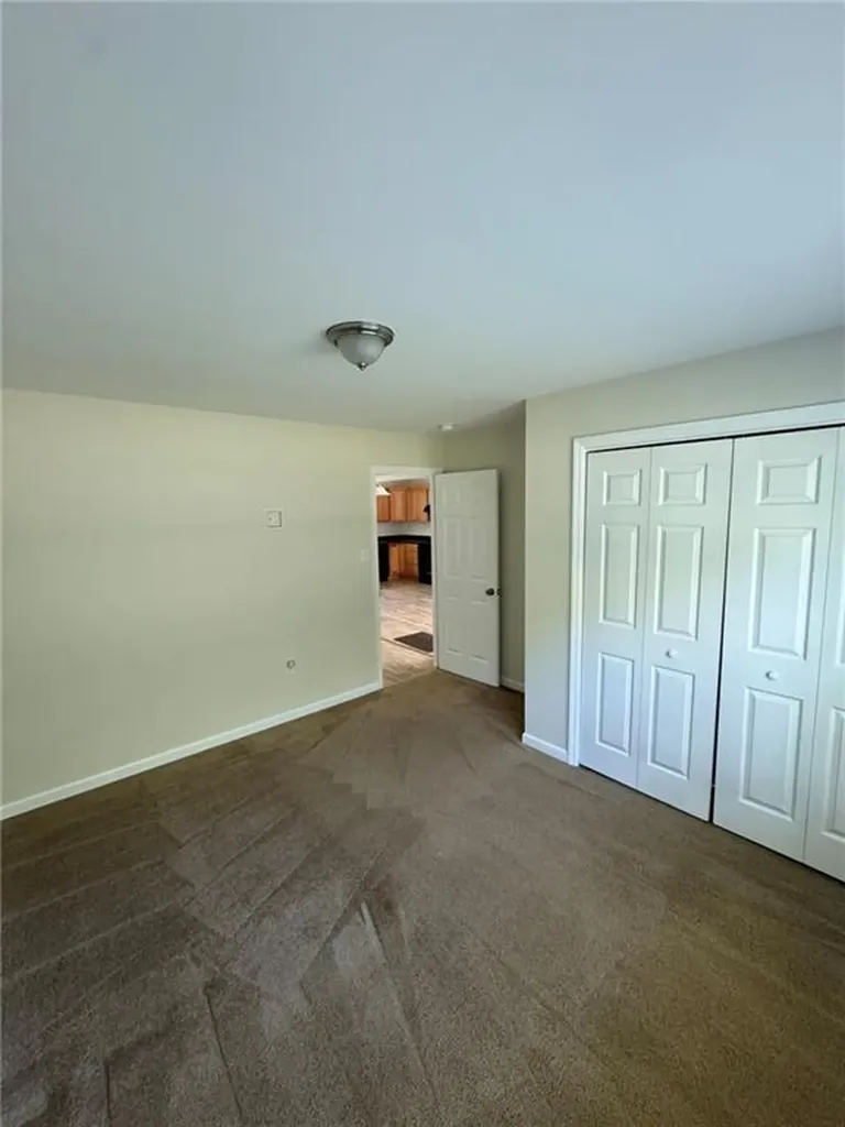 73 South Ferry Road Narragansett RI 02882
