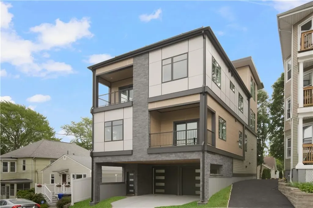 43 12th Street Providence RI 02906