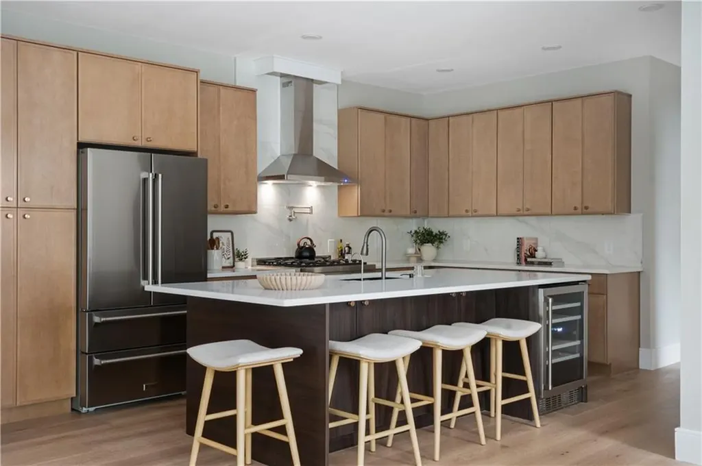 43 12th Street Providence RI 02906