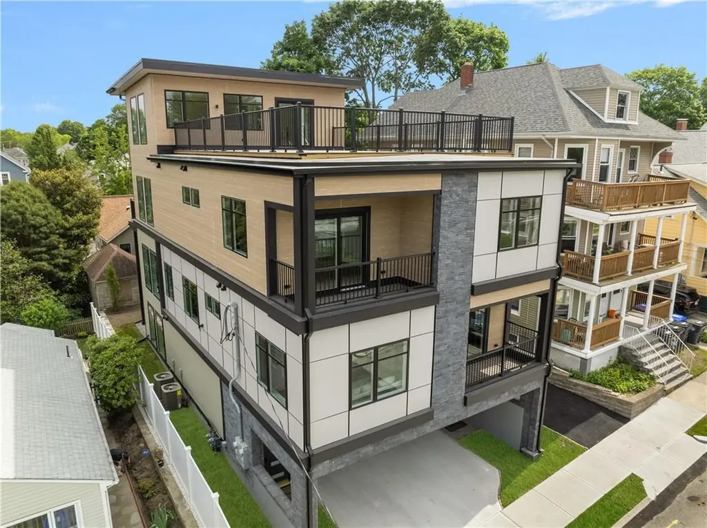 43 12th Street Providence RI 02906