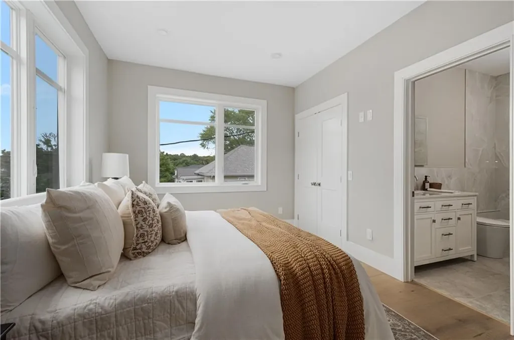 43 12th Street Providence RI 02906
