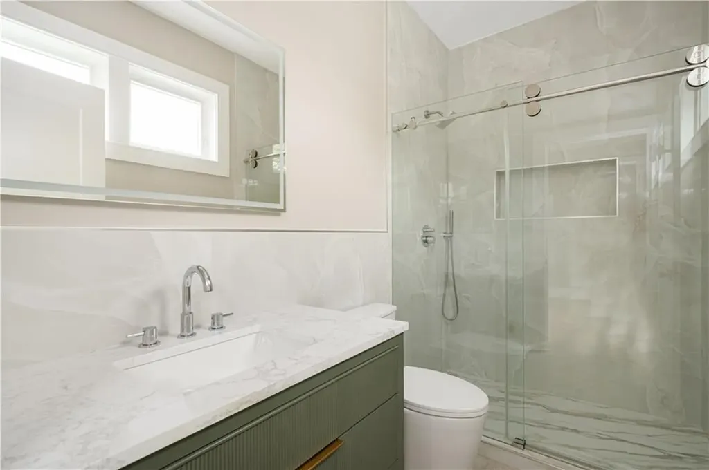 43 12th Street Providence RI 02906