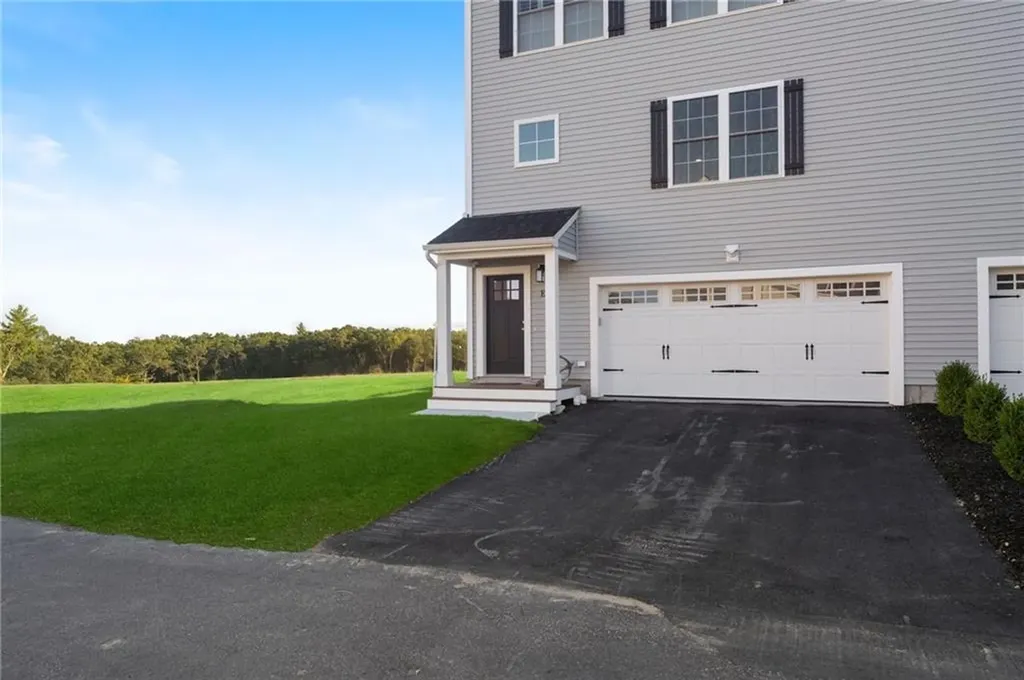1 Old County Village Way Smithfield RI 02917