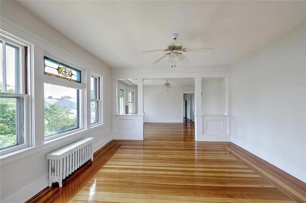 181 183 Saratoga Avenue Pawtucket RI 02861