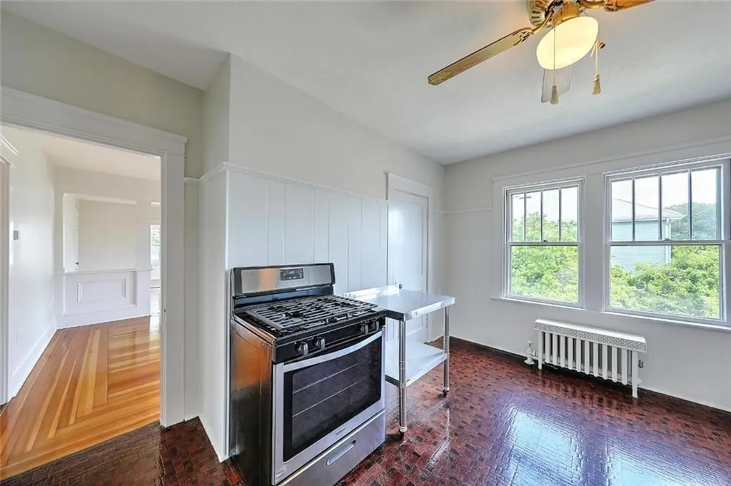 181 183 Saratoga Avenue Pawtucket RI 02861
