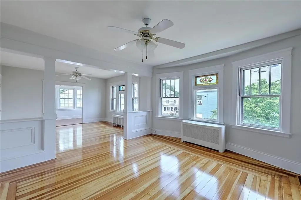 181 183 Saratoga Avenue Pawtucket RI 02861