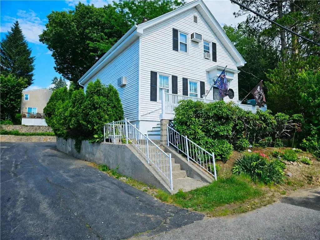 55 Lexington Avenue North Providence RI 02904