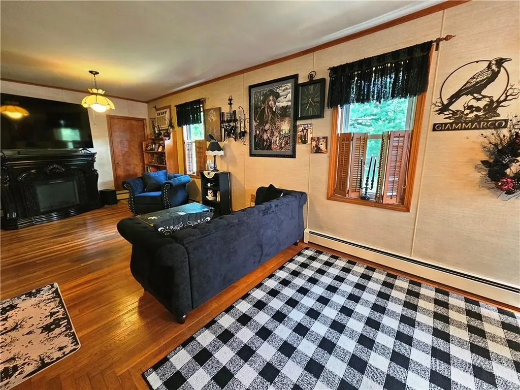 55 Lexington Avenue North Providence RI 02904