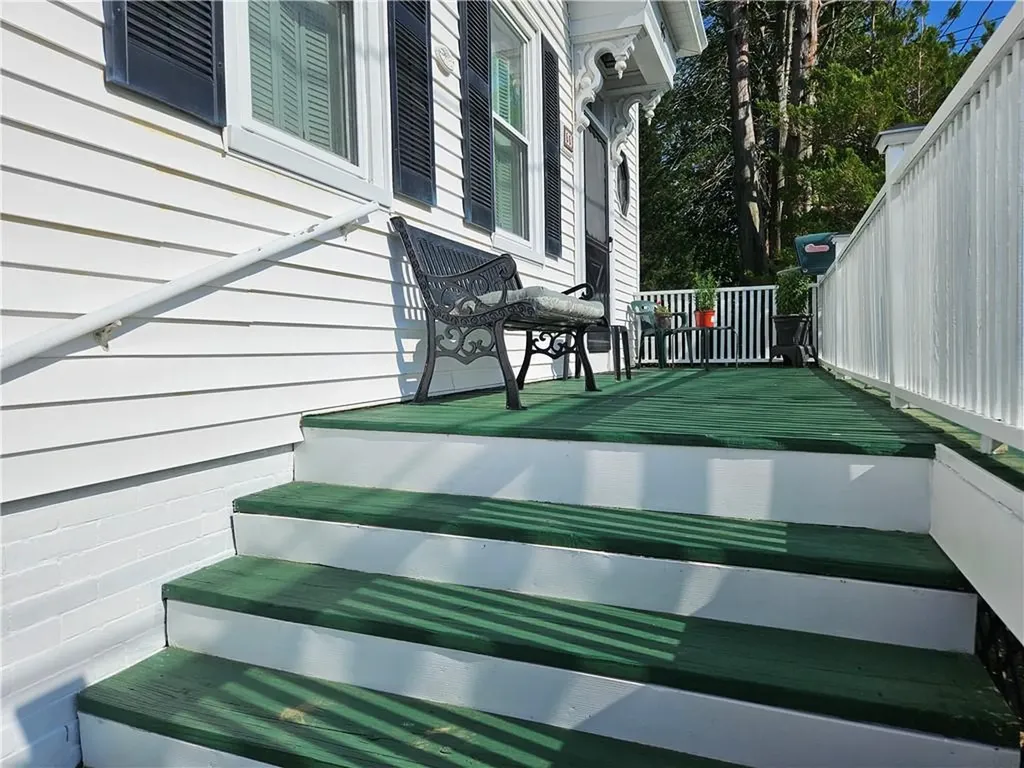 55 Lexington Avenue North Providence RI 02904