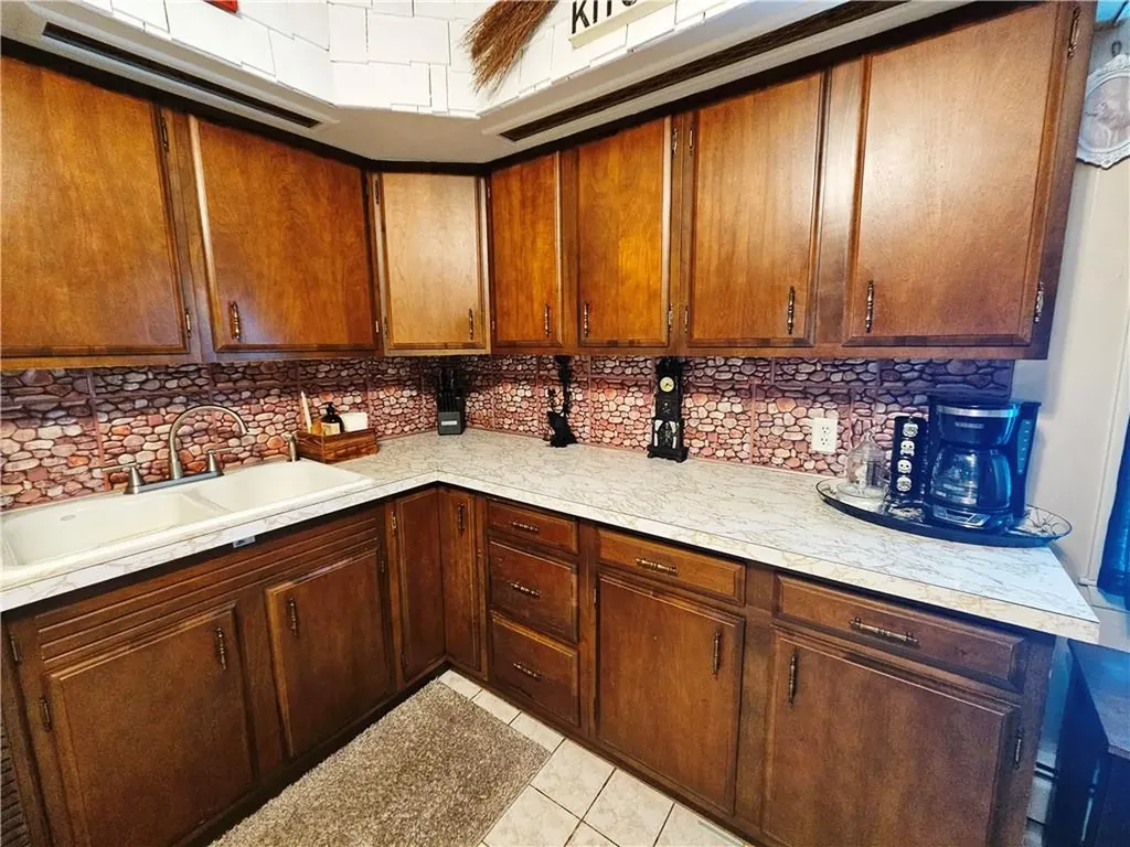 55 Lexington Avenue North Providence RI 02904