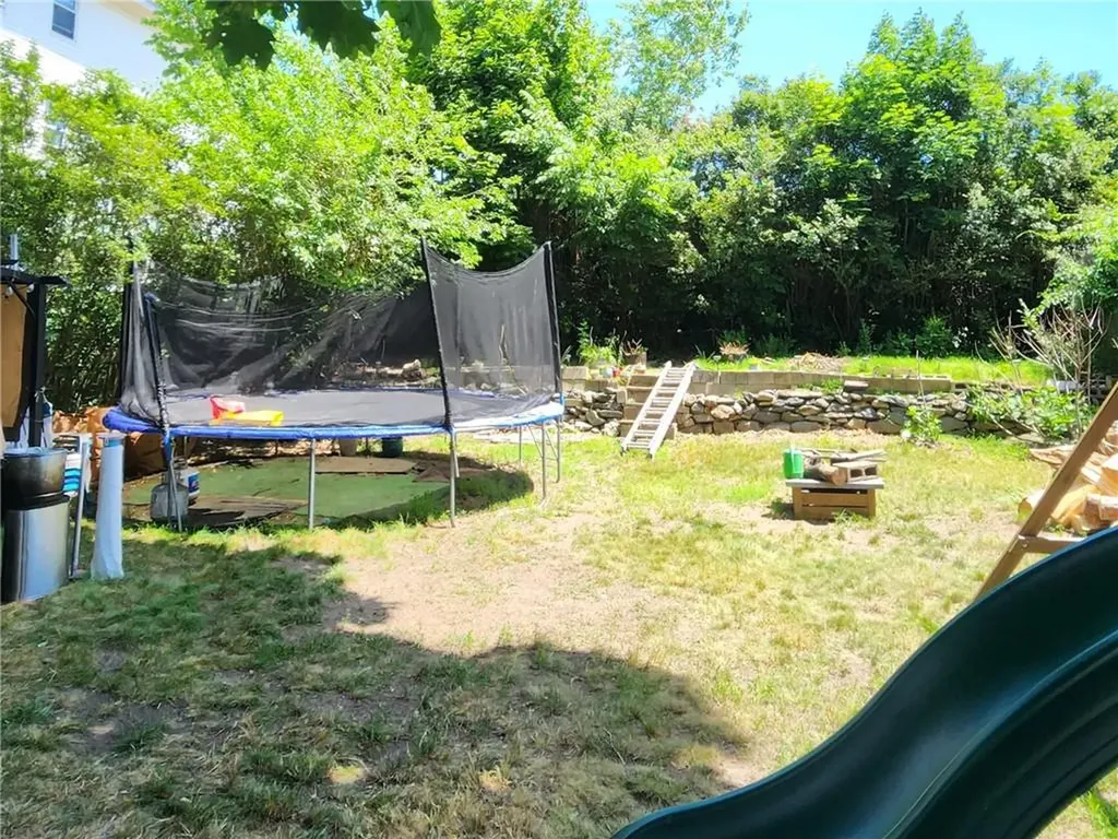 82 Larch Street Pawtucket RI 02860