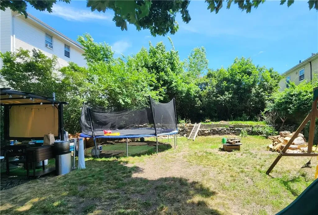 82 Larch Street Pawtucket RI 02860