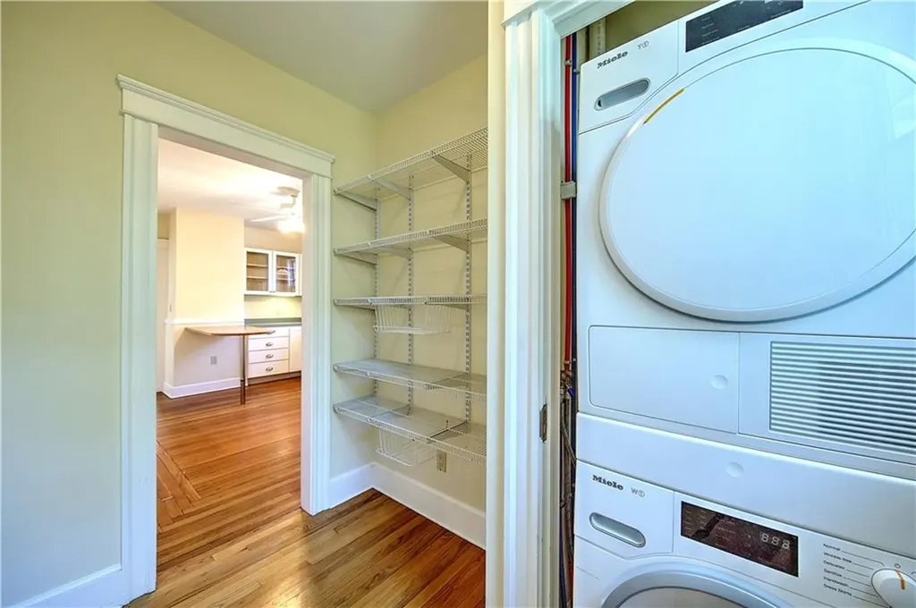 67 69 E Manning Street Providence RI 02906