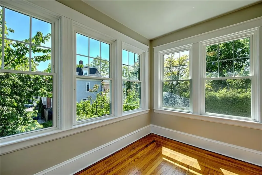 67 69 E Manning Street Providence RI 02906